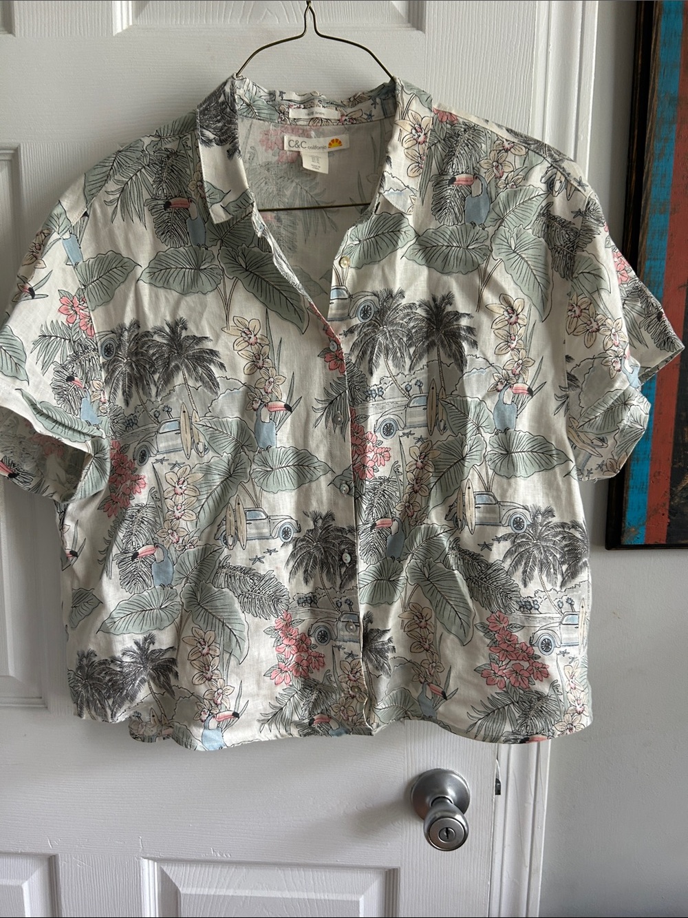 C&C California Women’s Tropical Casual Set in Cream, Green, Pink, blue and tan - Picture 6 of 9